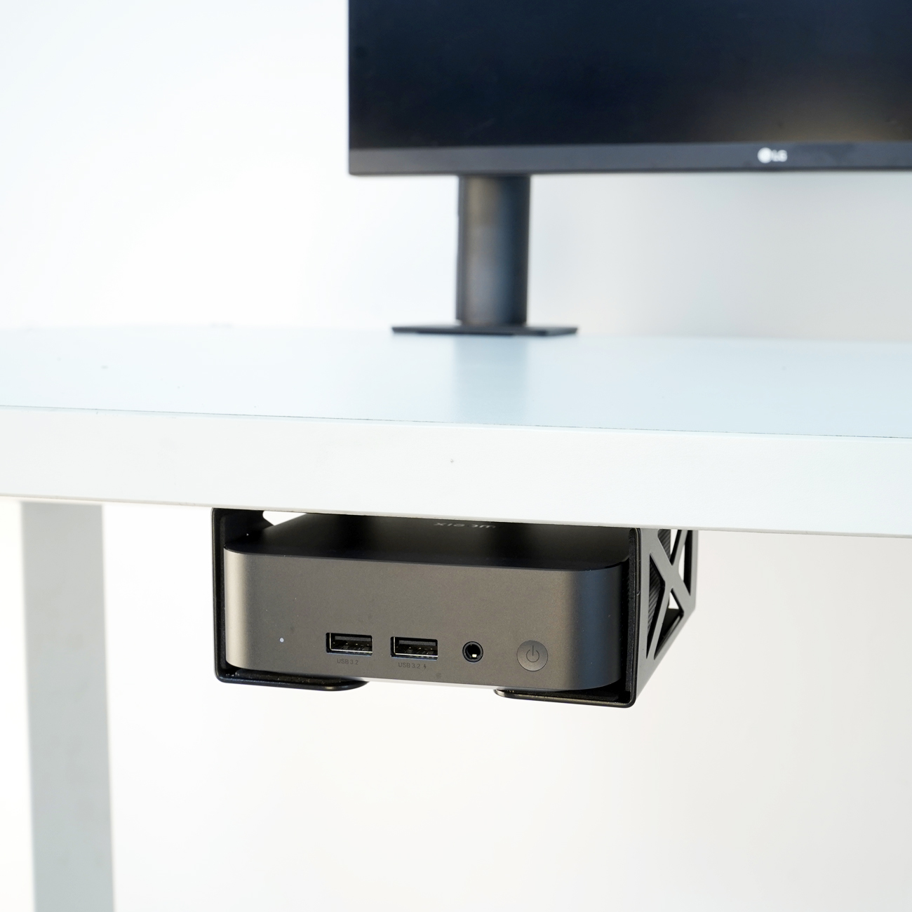 جهاز كمبيوتر محمول تحت المكتب  - مراجعة Laptop Accessories Organizer وسعره
